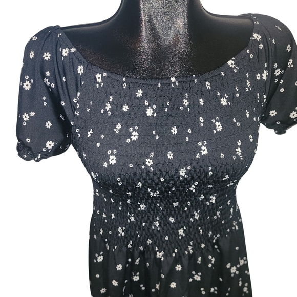 Suzy Shier Black/white Floral Dress - Picture 2 of 4